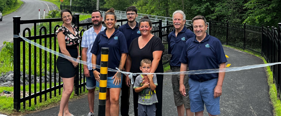 INAUGURATION DE LA PISTE CYCLABLE RELIANT LES DEUX PÉRIMÈTRES URBAINS DE LA MUNICIPALITÉ DE SAINT-AMBROISE-DE-KILDARE : UN PAS VERS LA MOBILITÉ DURABLE