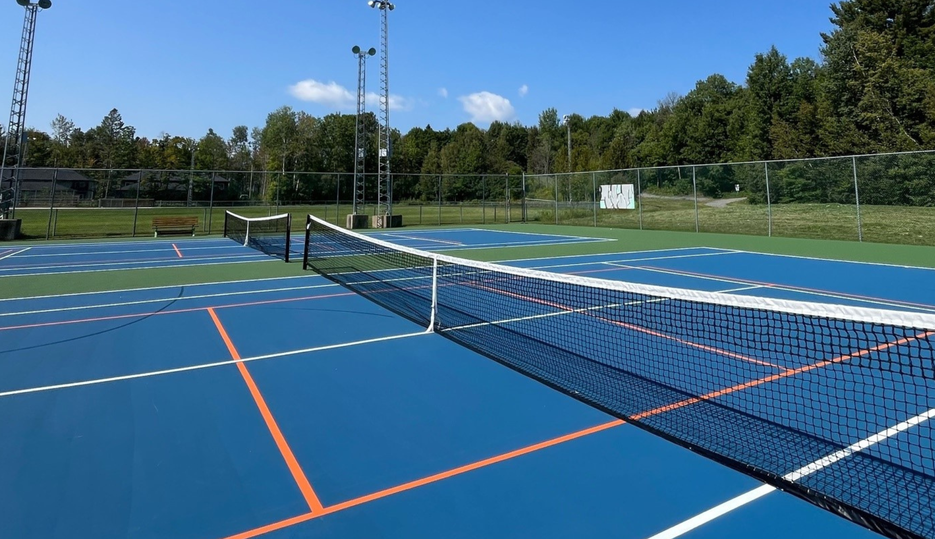 RÉOUVERTURE DES TERRAINS DE TENNIS & PICKLEBALL 🎾